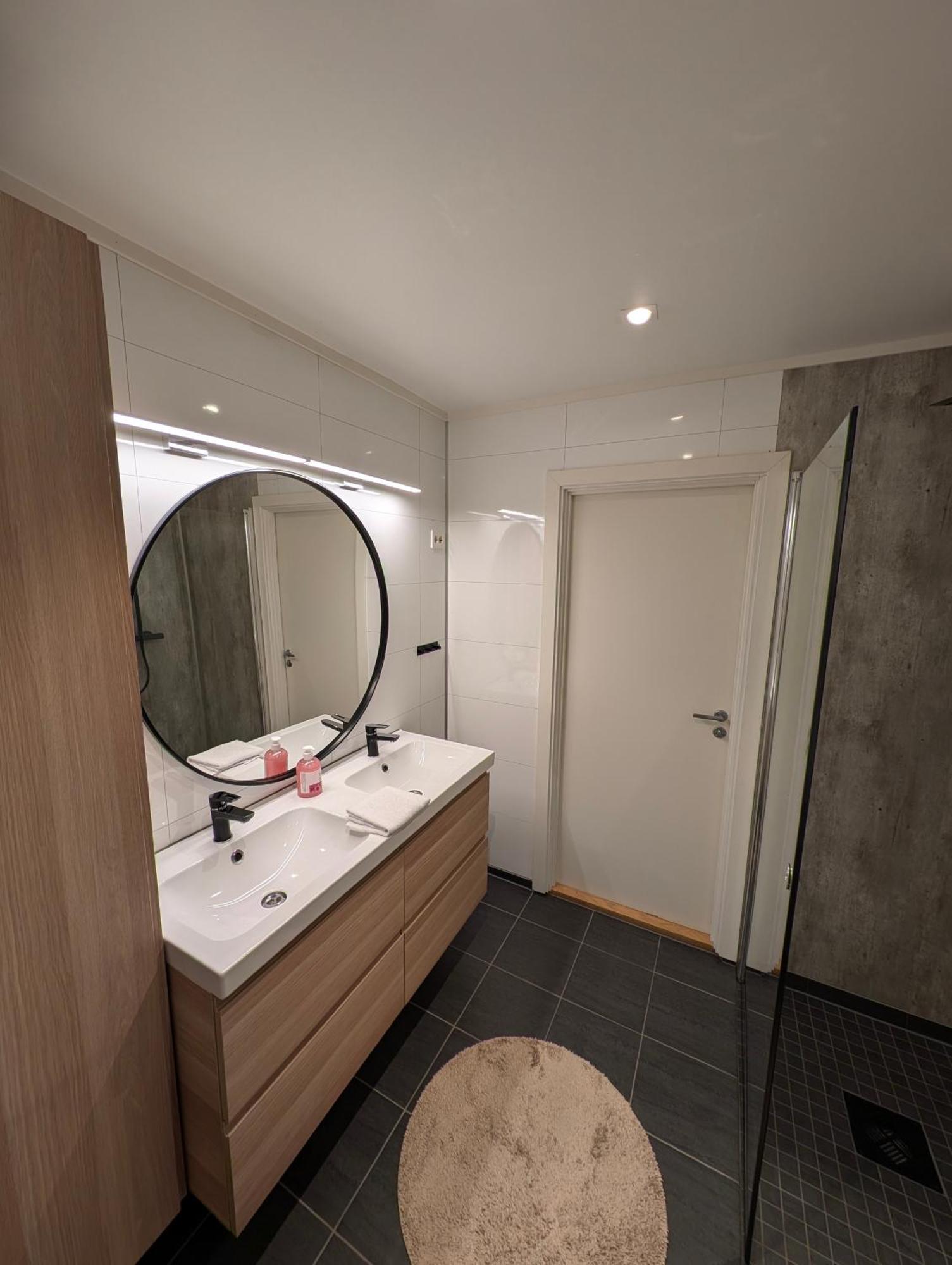 Reine City Apartment 객실 사진